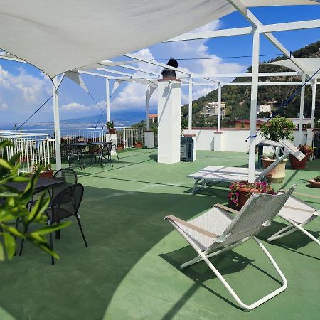 Olindo Apartment E Cristina Apartments 비코에쿠엔세 외부 사진
