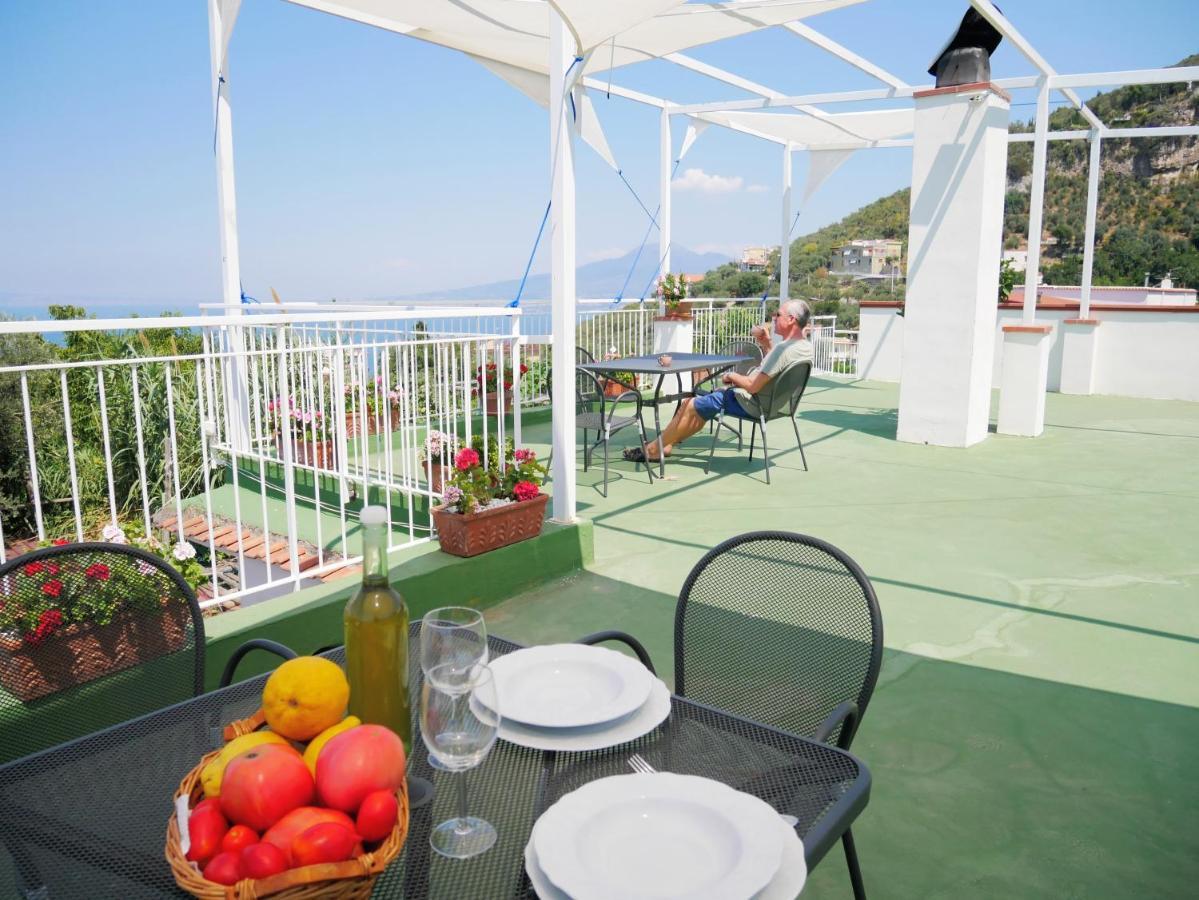 Olindo Apartment E Cristina Apartments 비코에쿠엔세 외부 사진